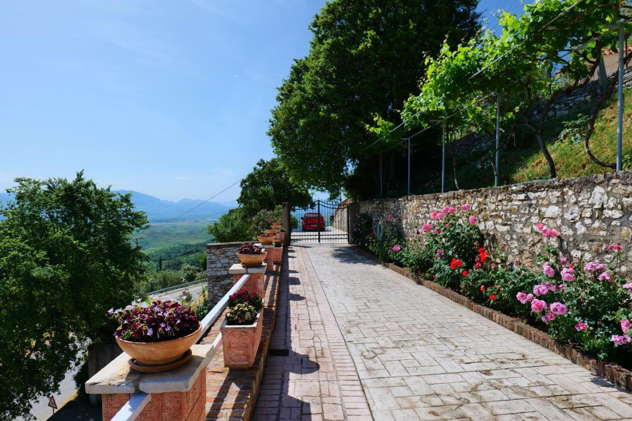 Saranda Landscape Nivice Exterior foto