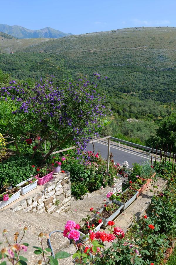 Saranda Landscape Nivice Exterior foto